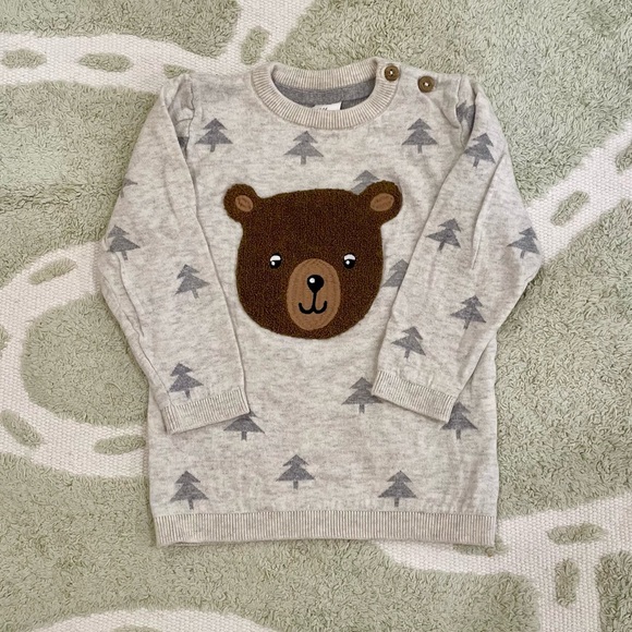 H&M Tree Print Embroidered Bear Crewneck Sweater in Gray - 12-18 Months - Picture 1 of 3